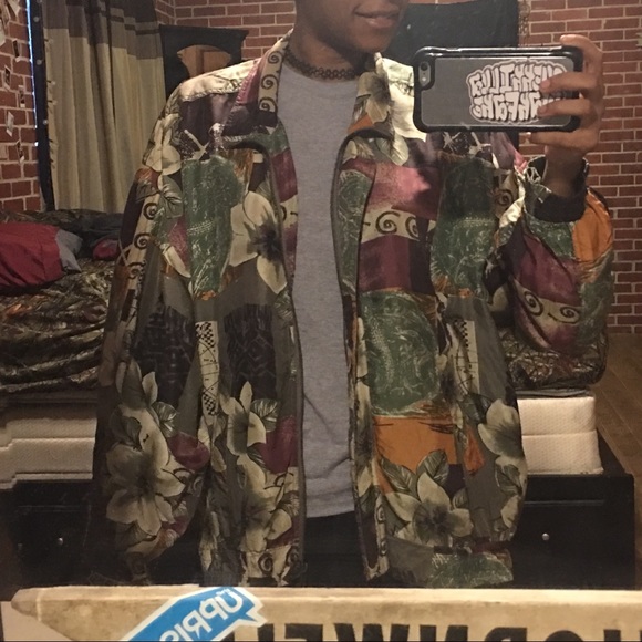 🌸 SOLD 🌸 Vintage patterned windbreaker - Picture 5 of 7