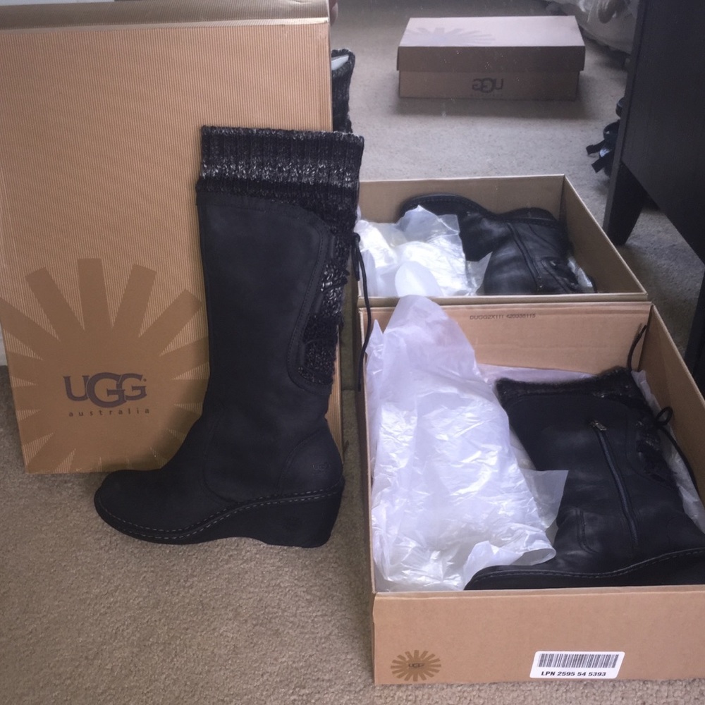 UGG Skylair Heeled Boots (black)