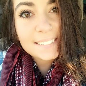 Meet your Posher, Nikilette