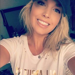 Meet your Posher, Hannah