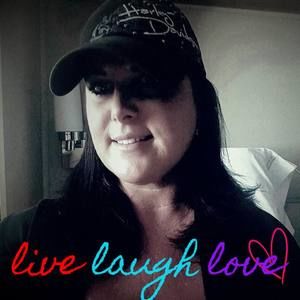 Meet your Posher, Alisa