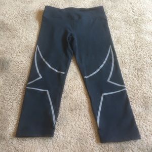 Fabletics capris