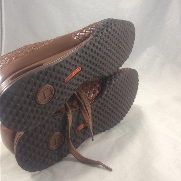 2 pair of Cole Haan/Nike air sport casual shoes. - Picture 7 of 8