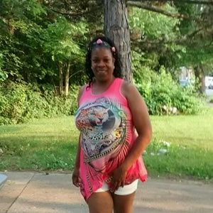 Meet your Posher, Holly