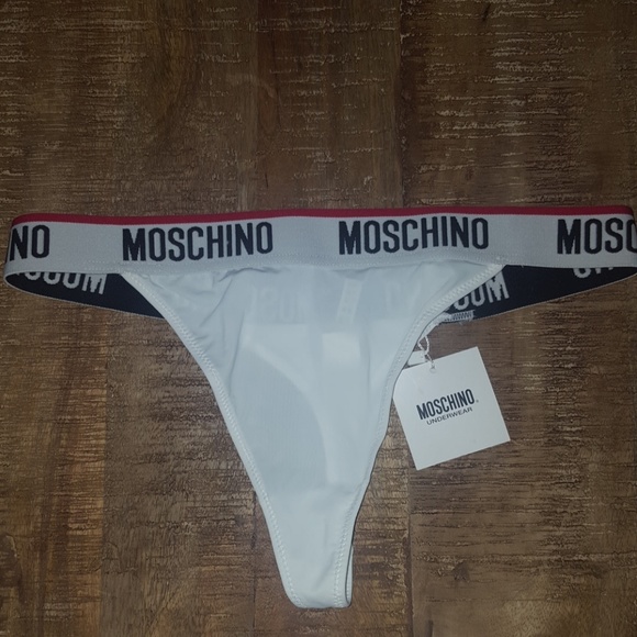 moschino thong