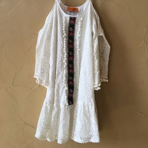 Open shoulder cute bell sleeve dress