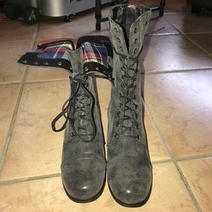 Madden Girl grey Galeriaa combat boots Madden Girl grey Galeriaa combat boots