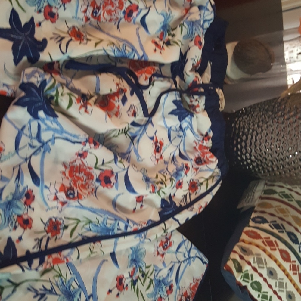 Pants - Picture 2 of 4