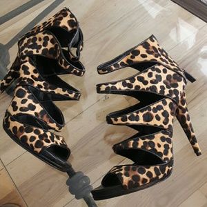 Nine West Cheetah Print Heels Nine West Cheetah Print Heels