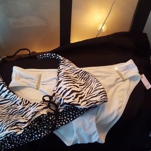 Cute VS XL Reversable top brand new without tags
