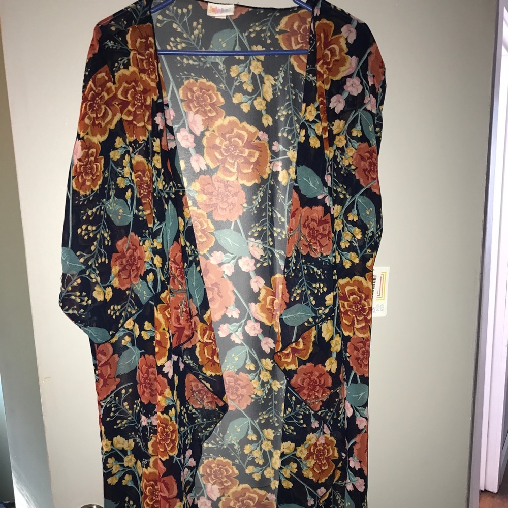 LuLaRoe Shirley kimono NWT floral print