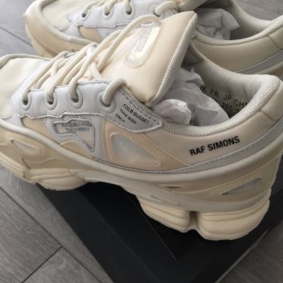 Raf Simons Bunnys 8.5 - Picture 2 of 3