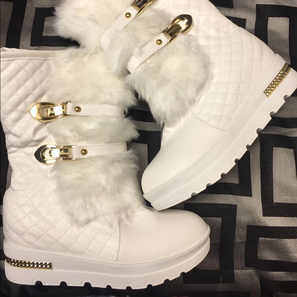 Custom made winter boots