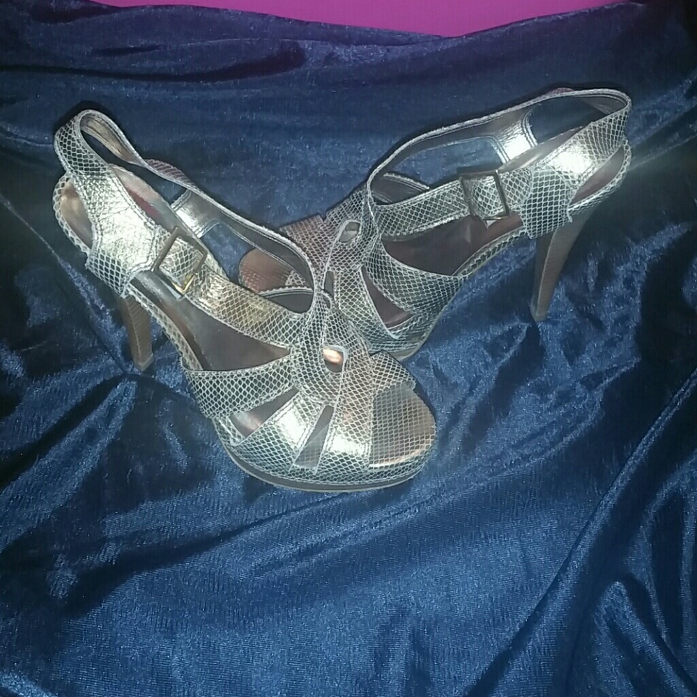 3/$25 Steve Madden Strappy Heel