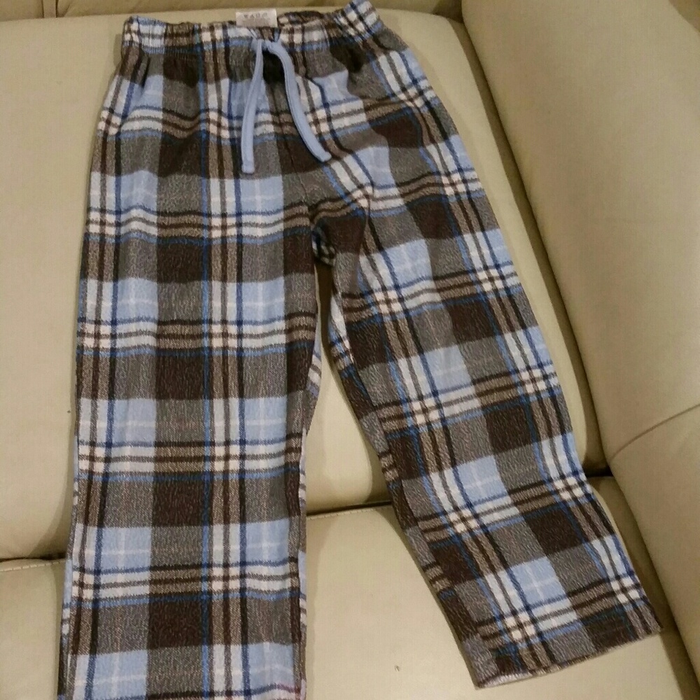 TODDLER BOYS SLEEPWEAR BUNDLE - SIZE 4-5/ XS