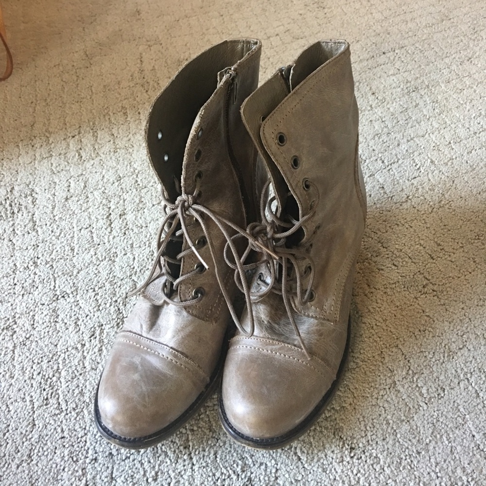 Grannie Lace up booties by Steve Madden