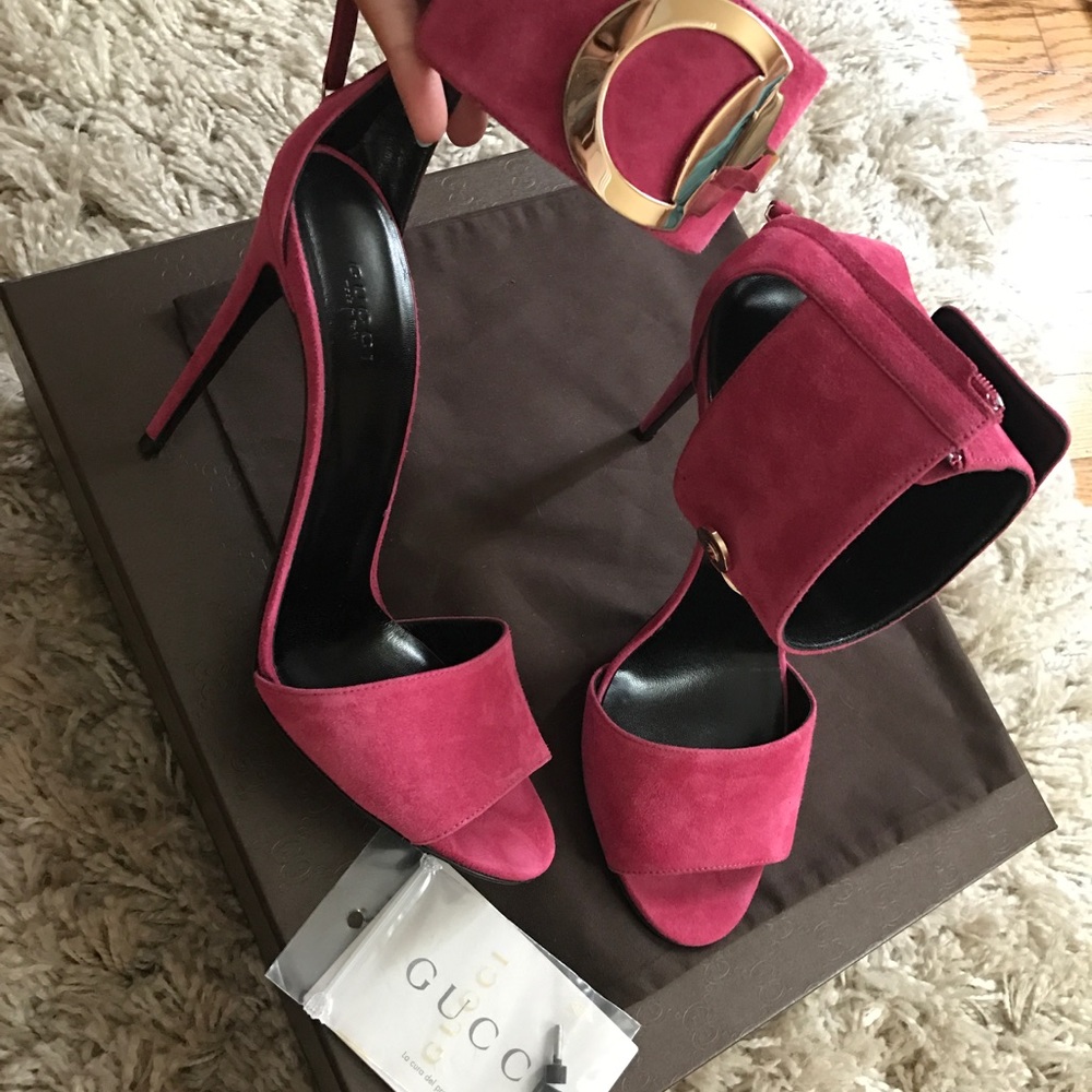 Brand New Pink Gucci Scamosciato Heels