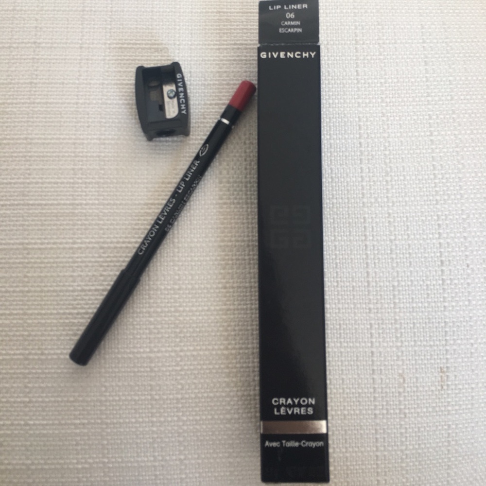 Givenchy lip liner "Carmin Escarpin"