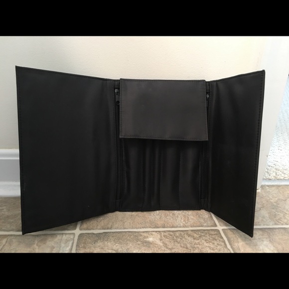 SOLD - Picture 4 of 5