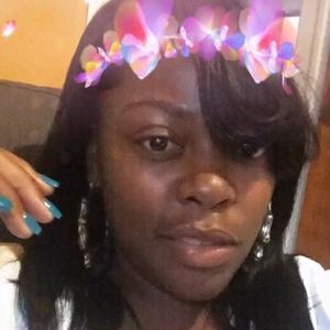 Meet your Posher, Tia