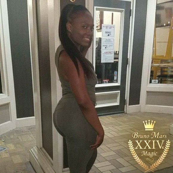 Meet your Posher, Valencia - Picture 1 of 1