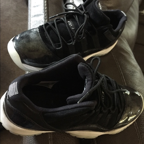 Aldo  heels and Jordan's - Picture 4 of 4