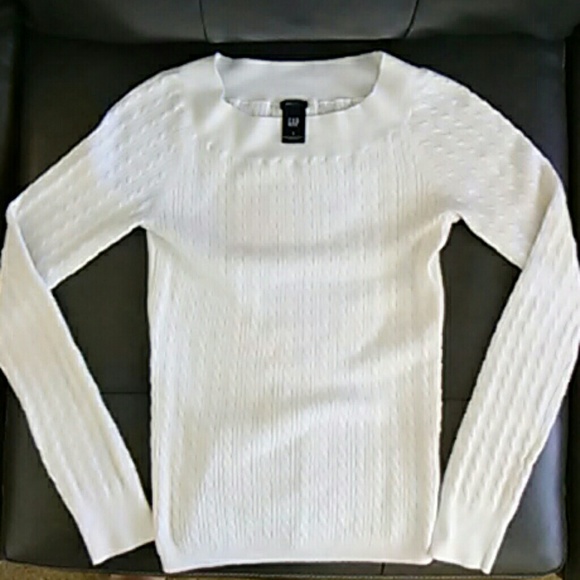 GAP Sweaters - Adorable Cable Knit Sweater by Gap!