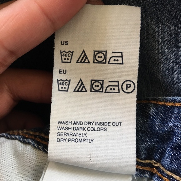 Tommy Hilfiger Bermuda shorts - Picture 7 of 8