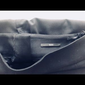 Hugo Boss Skirts - Classic Hugo Boss Pencil Skirt in Fine Virgin Wool Hugo Boss Skirts - Classic Hugo Boss Pencil Skirt in Fine Virgin Wool