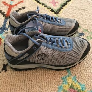 NWT Pearl Izumi Cycling Shoes With Clips