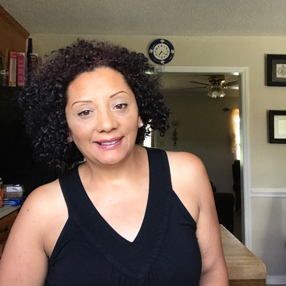 Meet your Posher, Monica
