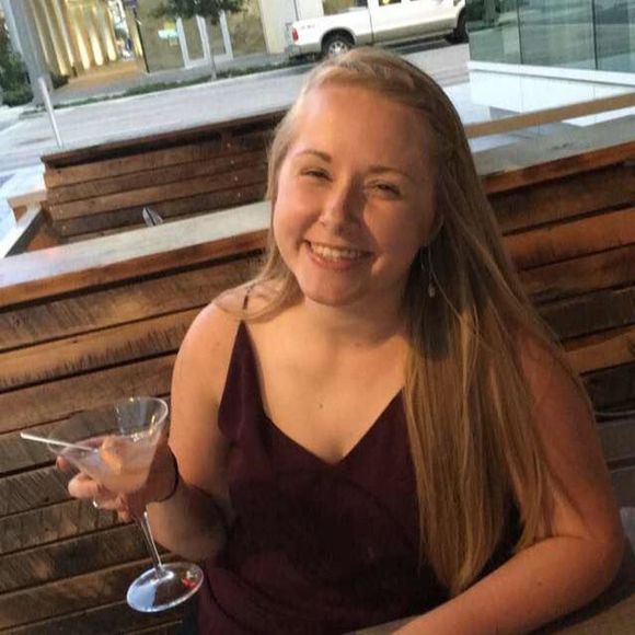 Meet your Posher, Jackie - Picture 4 of 6