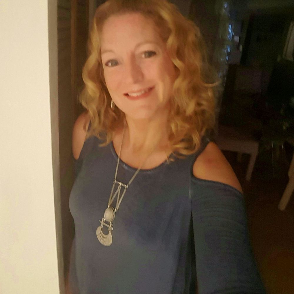 Meet your Posher, Carrie