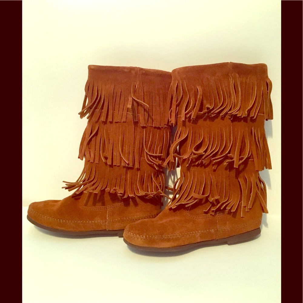 Minnetonka 3-Layer Fringe Boot