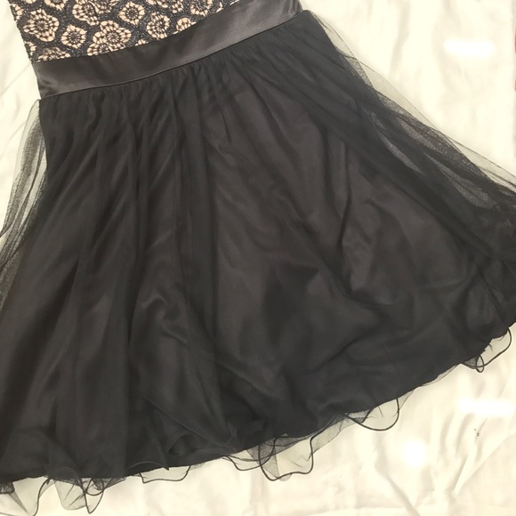 EUC Black Windsor Formal/Homecoming Dress SIZE 3 - Picture 2 of 4