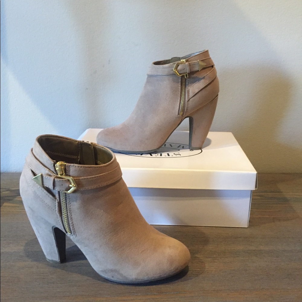 Steve Madden Booties