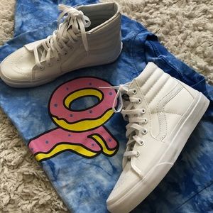 NEW All White Hi Top Vans Mens 6.0 Womens 7.5