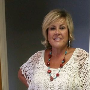 Meet your Posher, Suzanne