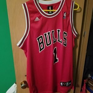 Derrick rose jersey