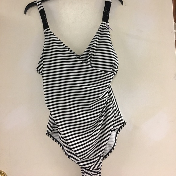 Stripe white and black bathing suit - Picture 1 of 2