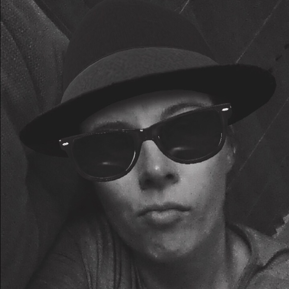 Meet your Posher, Louise