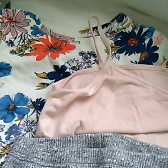 Toddler lot, four outfits - Picture 6 of 8