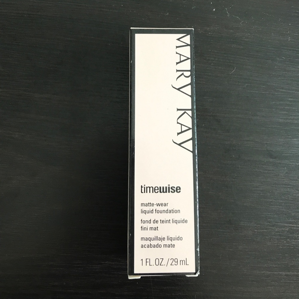 Mary Kay Timewise matte wear liquid foundation