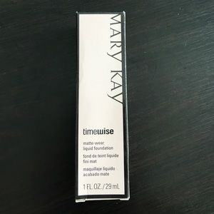 Mary Kay Timewise matte wear liquid foundation