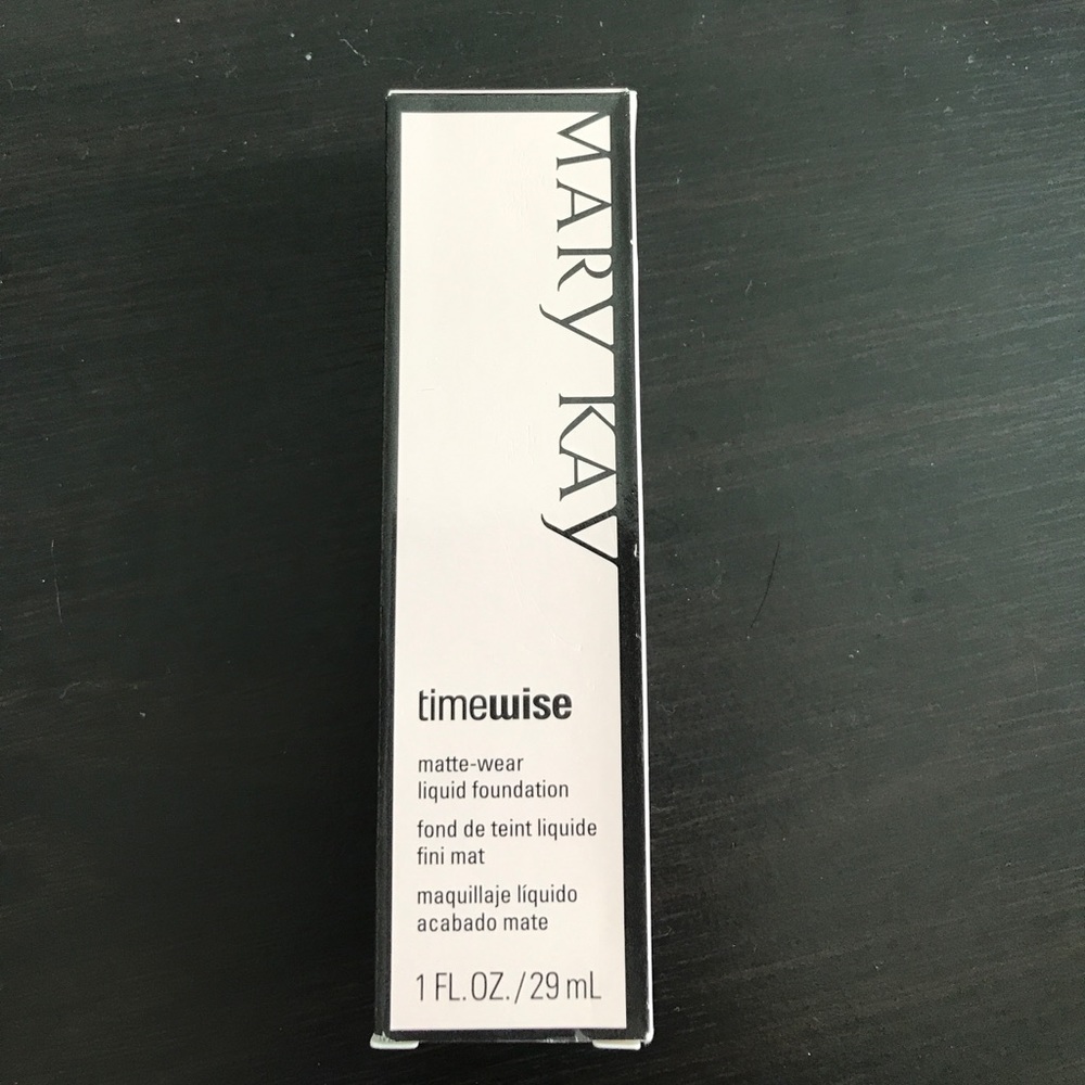 Mary Kay Timewise matte wear liquid foundation