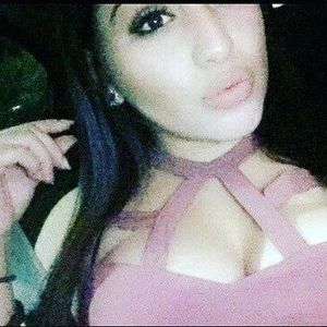 Meet your Posher, Beatriz