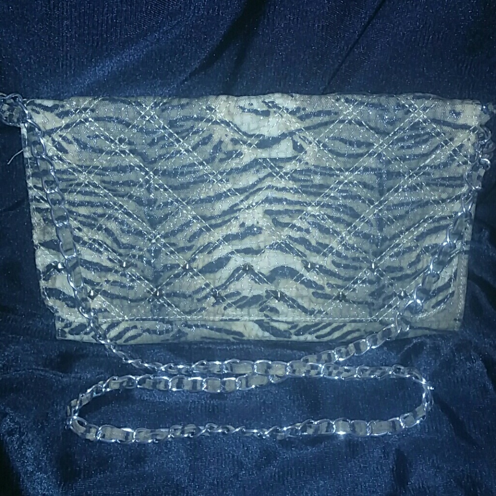 3/$18 Animal print purse