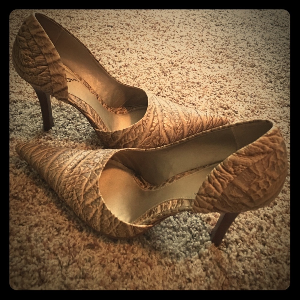 Carlos Santana size 7.5 heels
