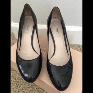 Prada Vernice Black Pump 39 Prada Vernice Black Pump 39