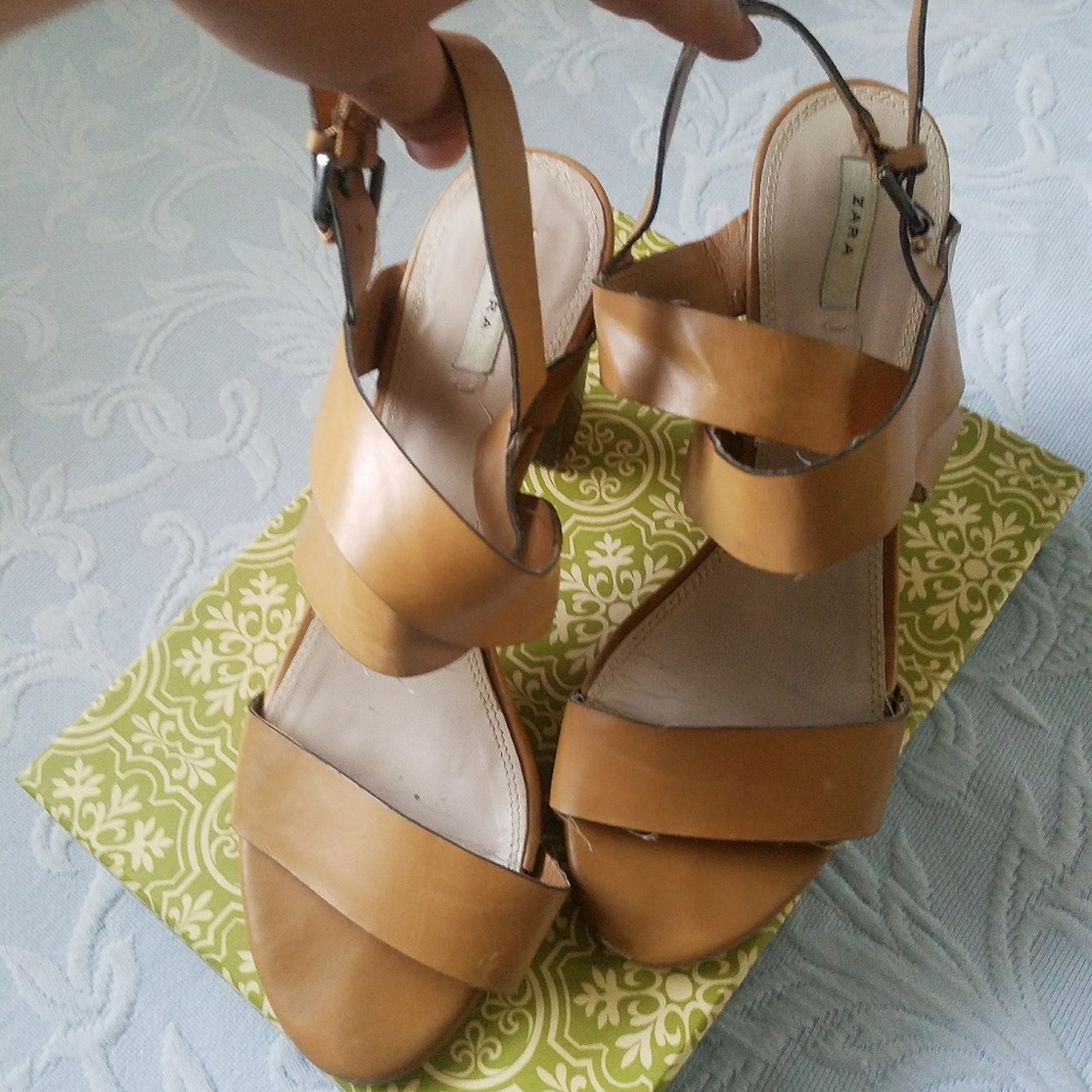 💖FINAL PRICE💖Zara nude chunky heel sandals